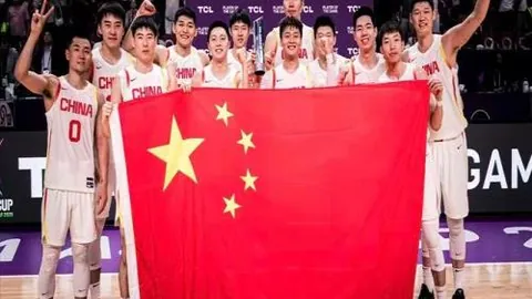 哥斯甲荣耀再现！泽伦顿携圣何塞体育踏上胜利征程，6胜5负战绩燃情对决！